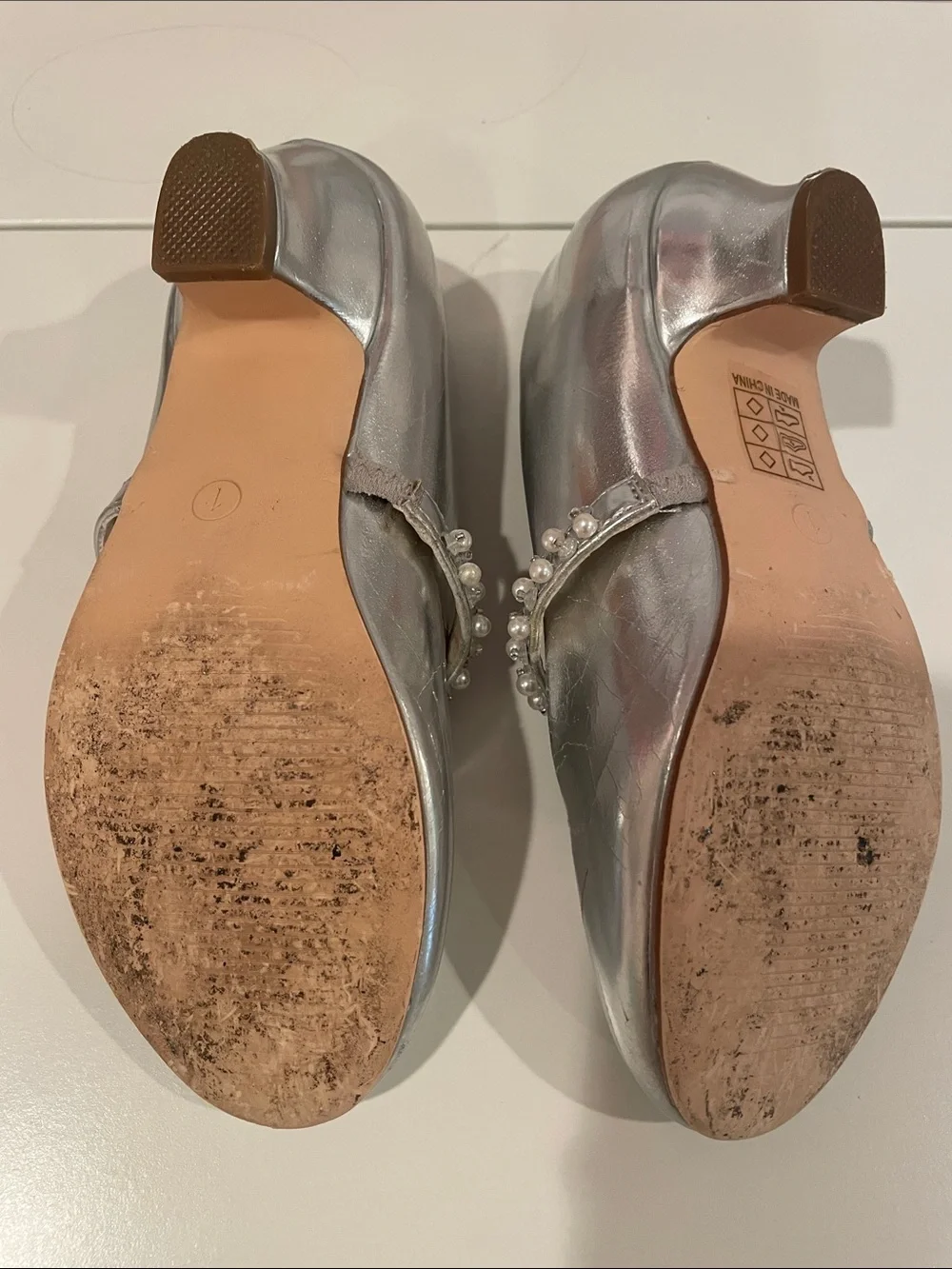 Dream Pairs shiny silver
